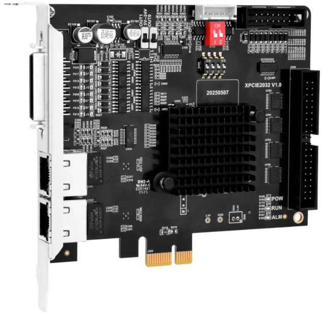 超实时EtherCAT运动控制卡XPCIE2032H.png